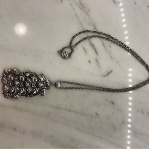 Elegant Silver Pendant Necklace